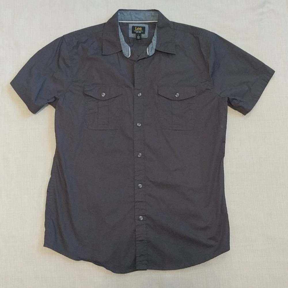 Lee Short Sleeve Button Down Shirt